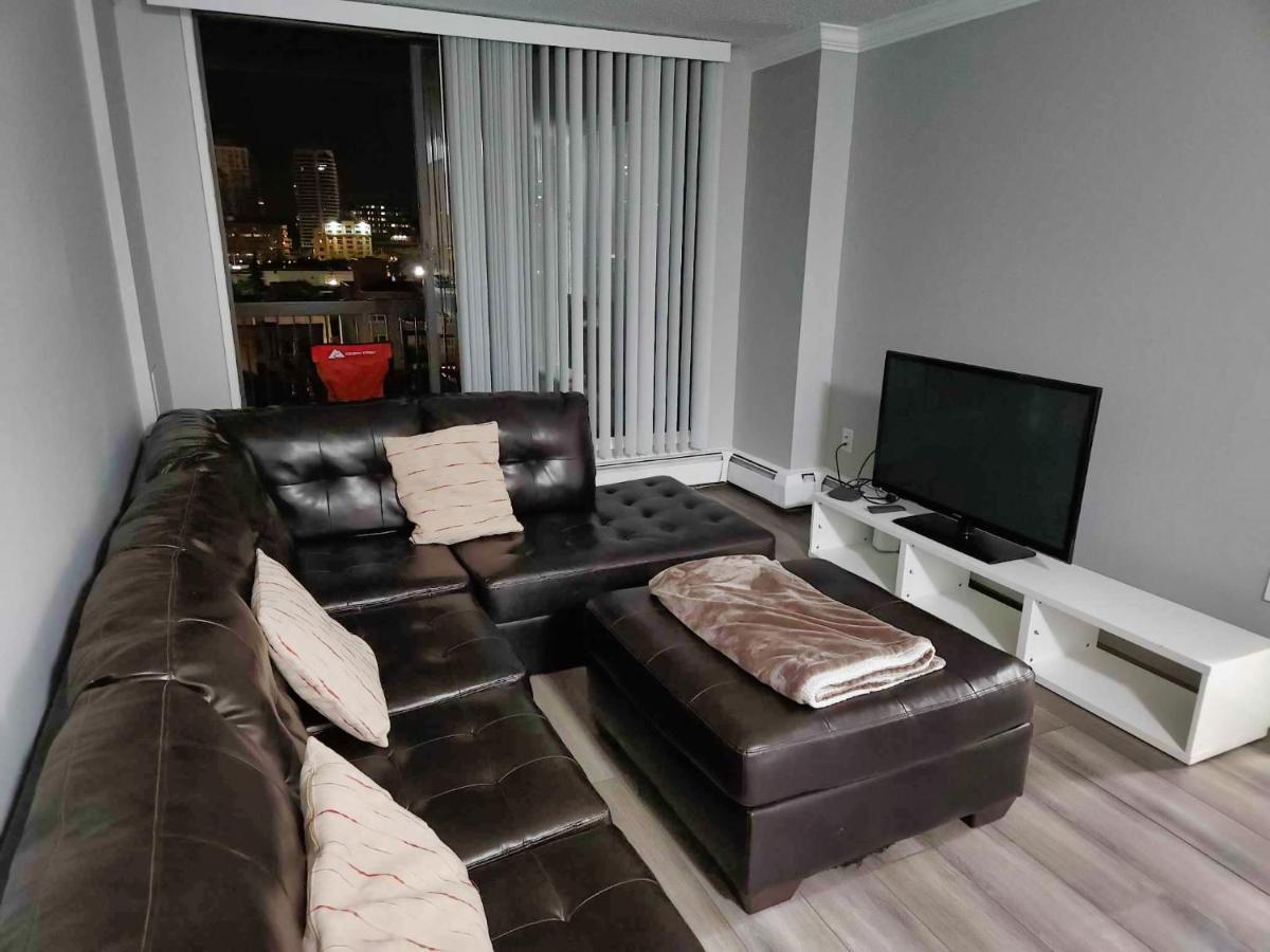 Furnished 1 Bedroom In East Village By Signature Suites Ltd 卡加利 外观 照片